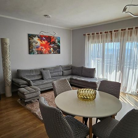 דירות Sky Dwelling טיראנה מראה חיצוני תמונה